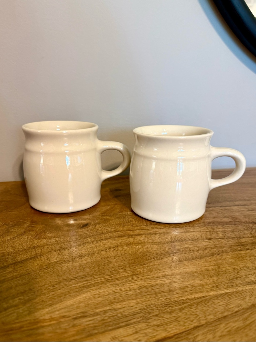 VTG Roseville Pottery Spongeware Cream Friendship Coffee Mugs Made in Ohio USA